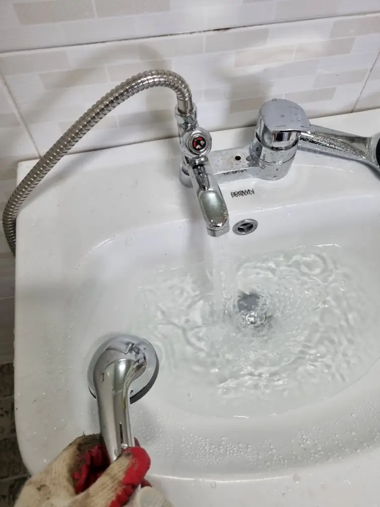 샤워 겸용 수전 9